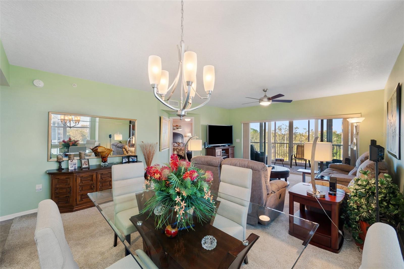 Listing photo id 18 for 960 Starkey Road 5406