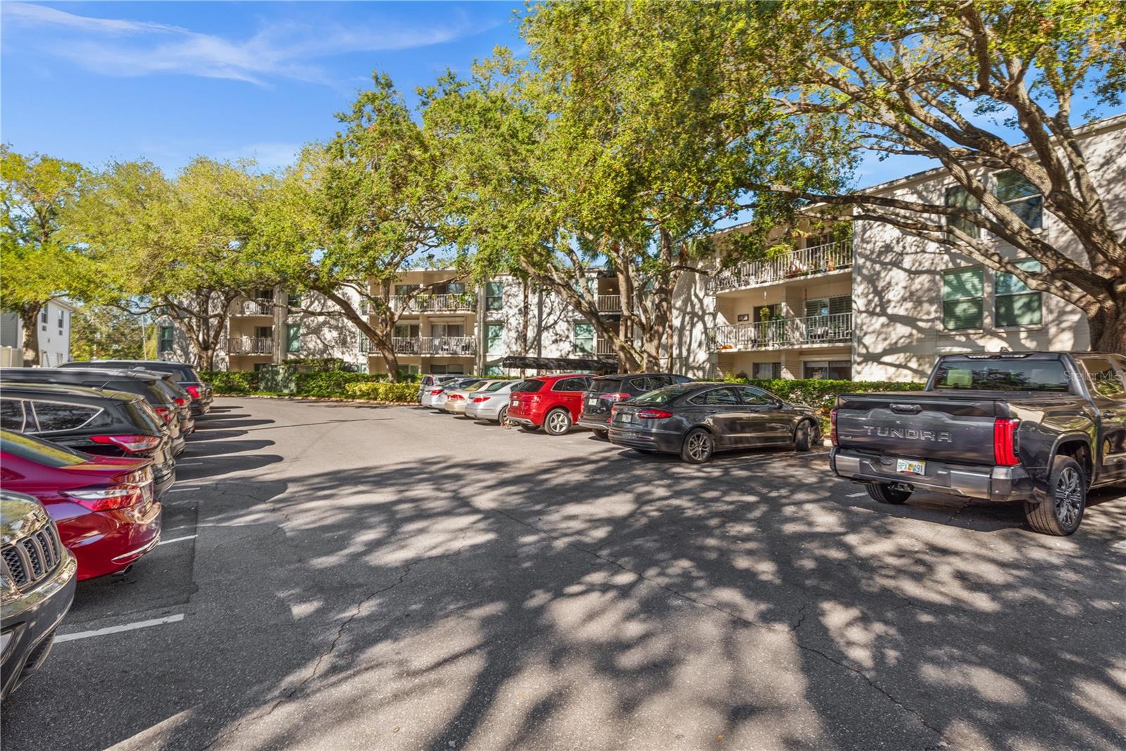 Image 4 of 24 For 3325 Bayshore Boulevard D21