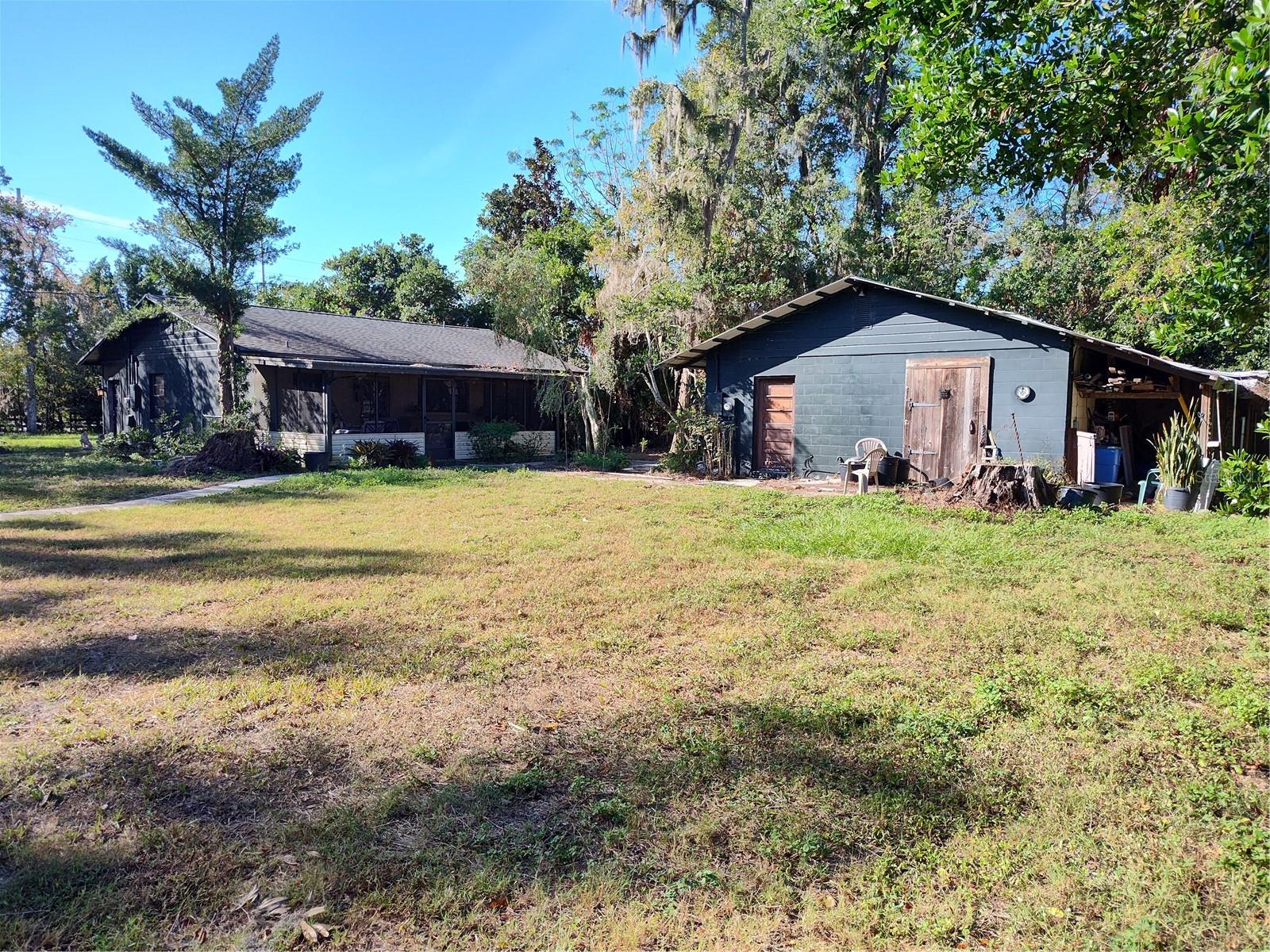 Listing Details for 35045 Clinton Avenue, DADE CITY, FL 33525