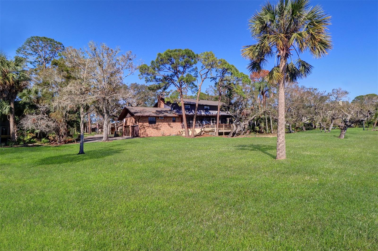 Listing photo id 7 for 9031 Baywood Park Drive