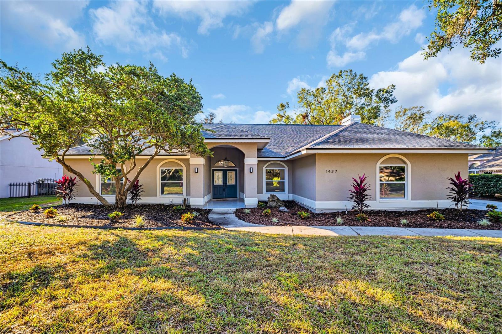 Details for 1437 Hounds Hollow Court, LUTZ, FL 33549