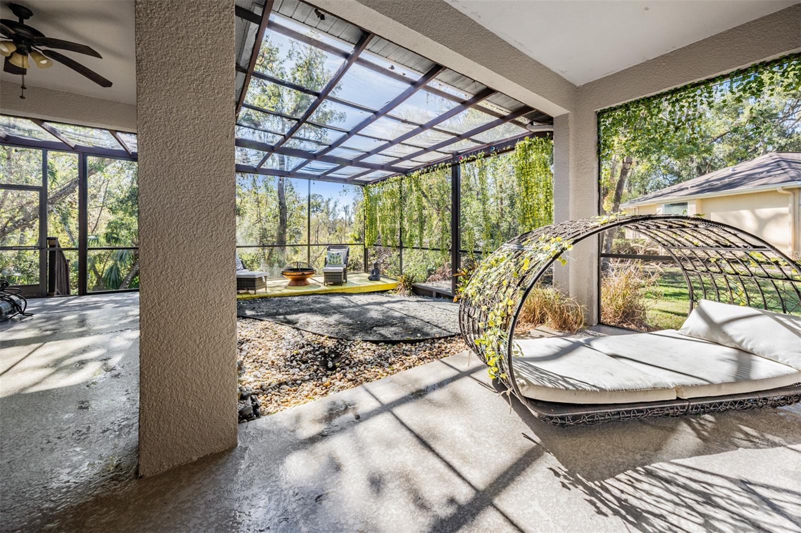 Image 6 of 51 For 12306 Woodlands Circle