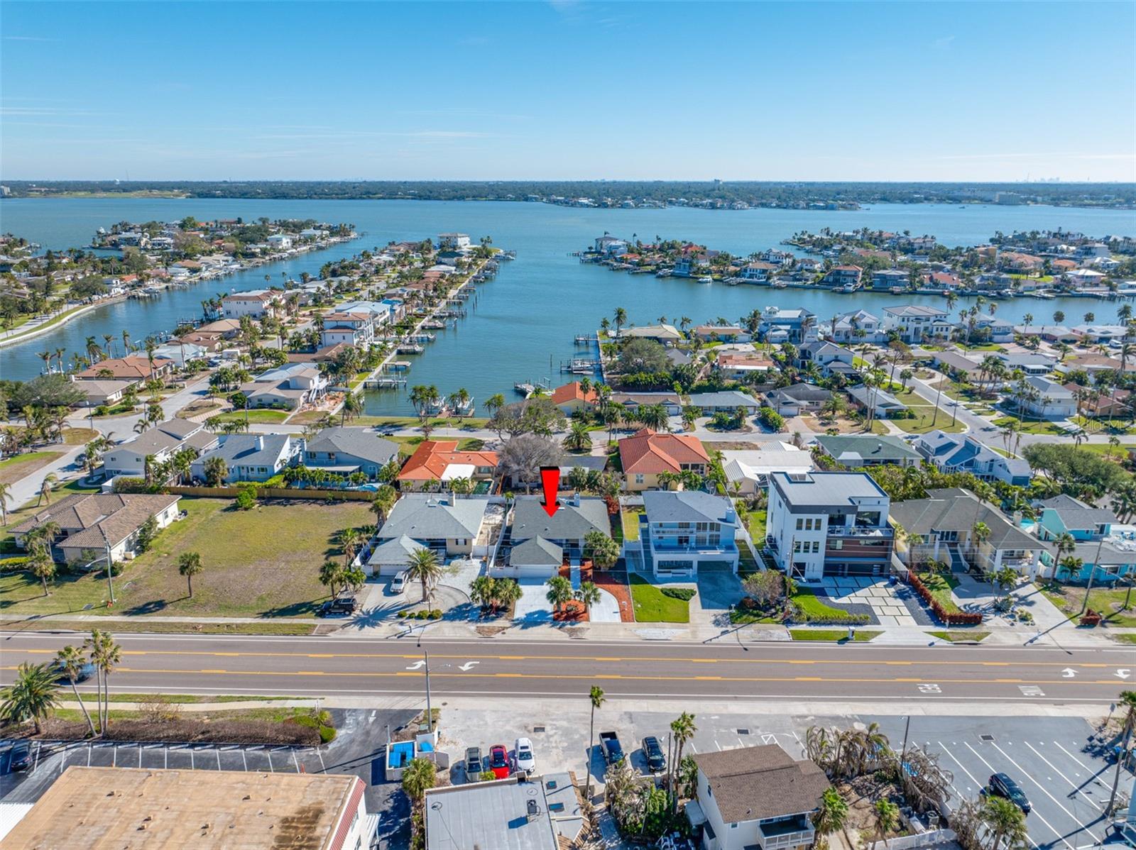 Listing photo id 40 for 2801 Gulf Boulevard