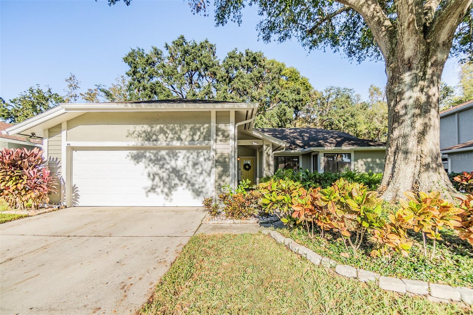 Details for 14631 Village Glen Circle, TAMPA, FL 33618