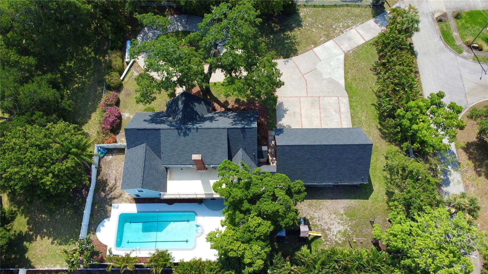 Listing photo id 26 for 14195 Siesta Road