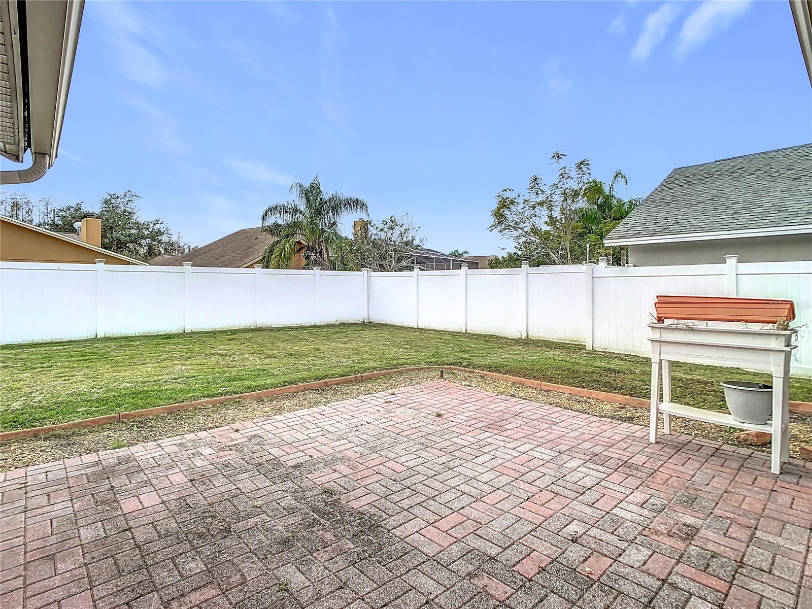 Image 34 of 43 For 18518 Avocet Drive