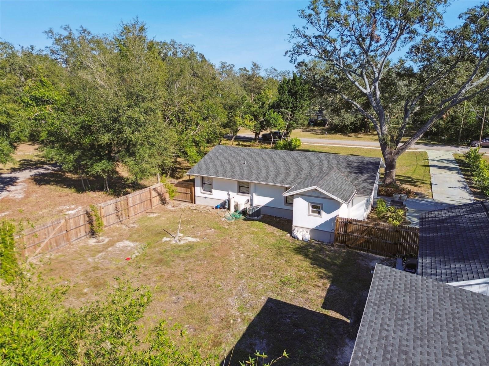 Listing photo id 45 for 12308 53rd Street