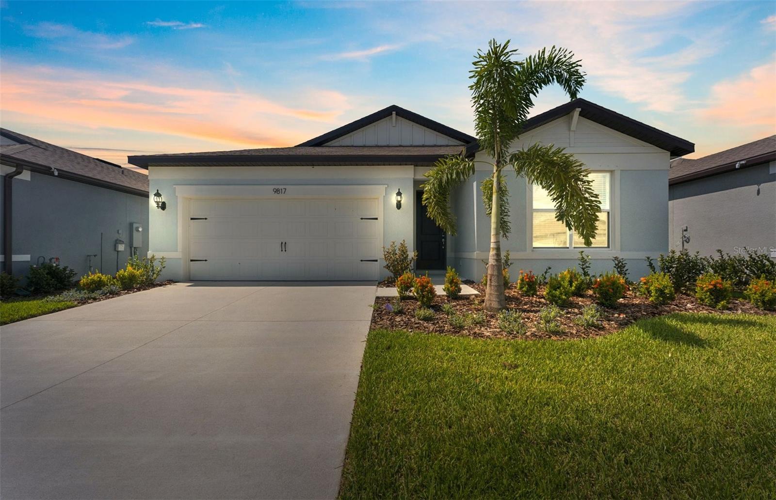 Image 17 of 20 For 9817 Crescent Moon Drive