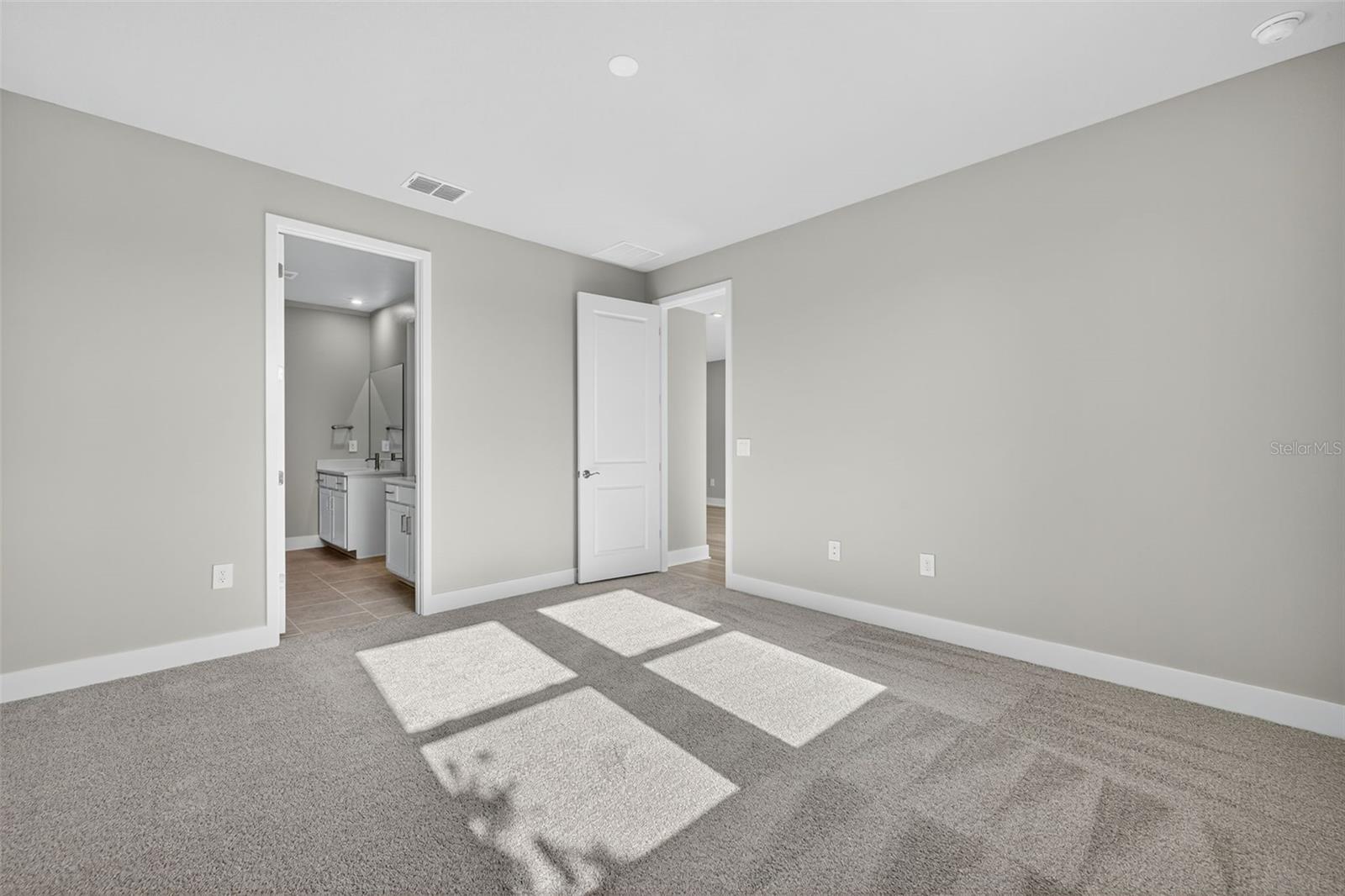 Image 16 of 39 For 17778 Solstice Avenue