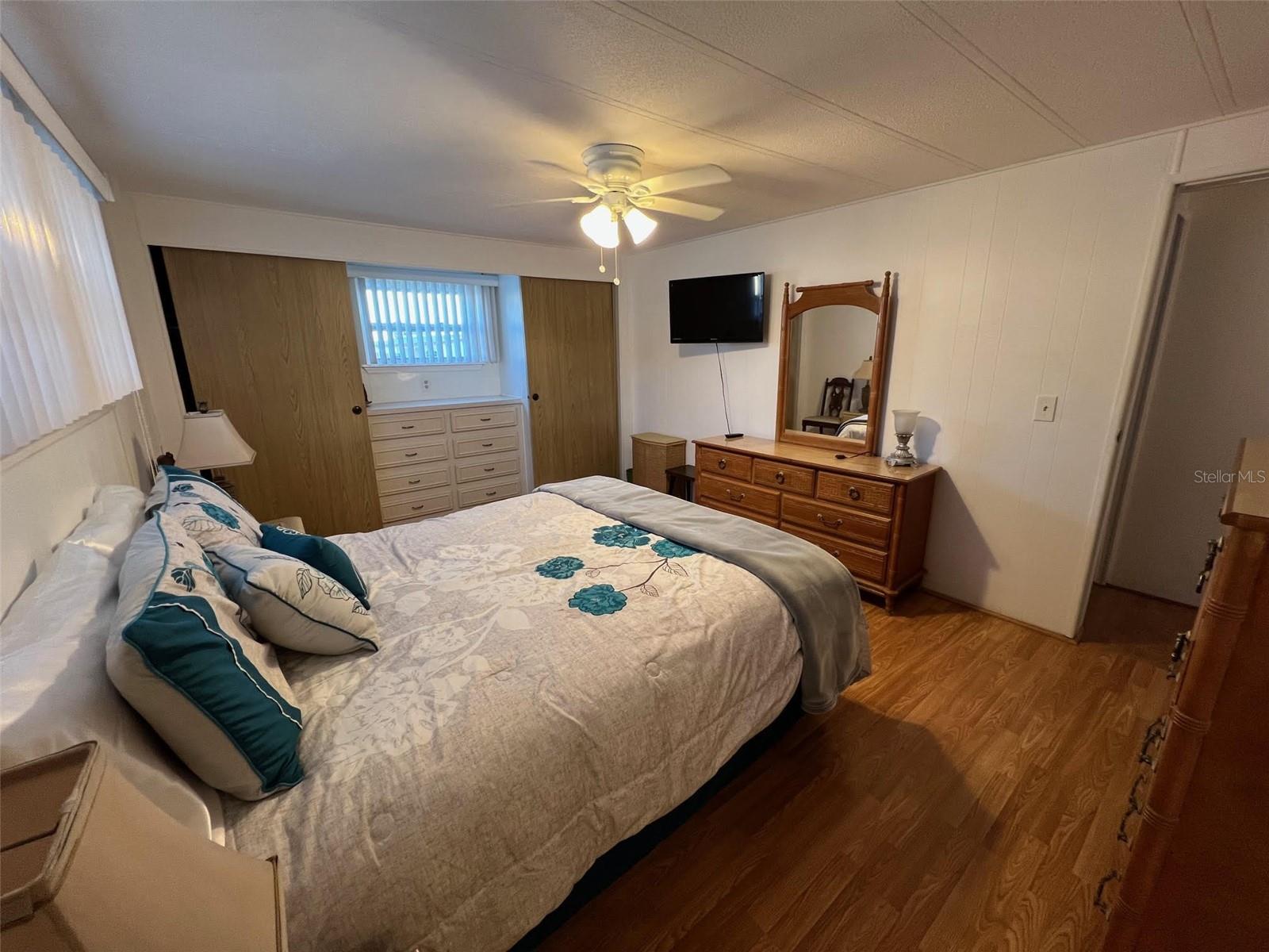 Image 23 of 27 For 13225 101st Street 451