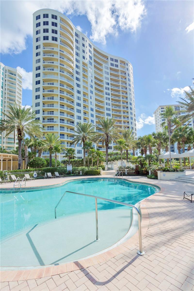 Listing photo id 41 for 1200 Gulf Boulevard 1104