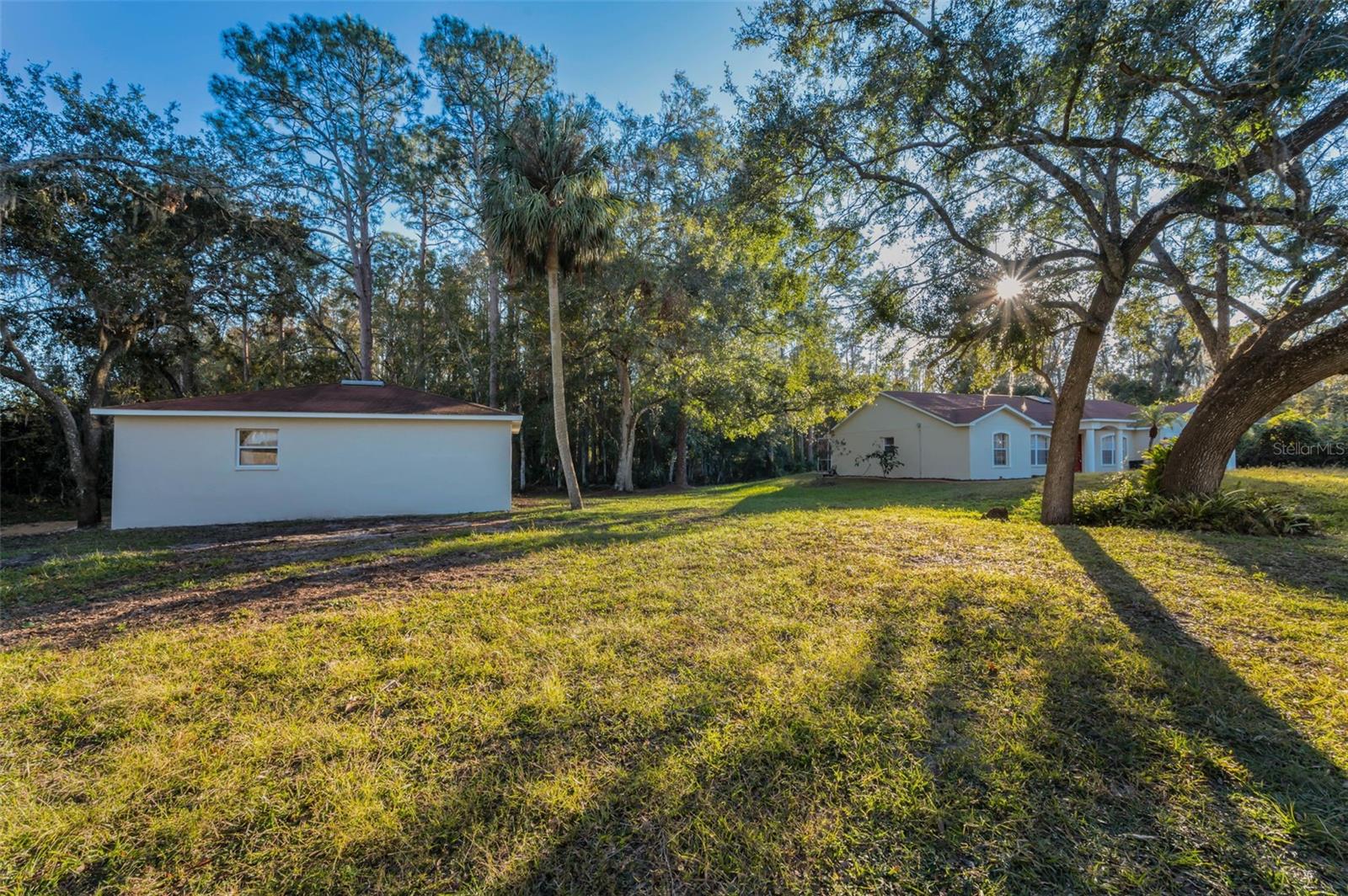 Listing photo id 47 for 9800 Mendel Drive