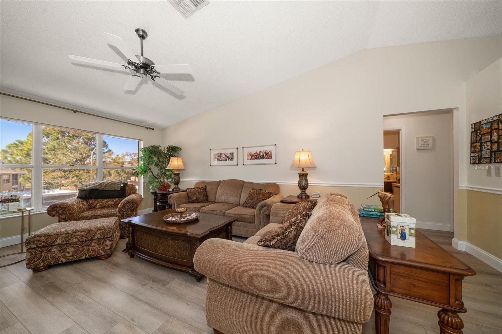 Image 10 of 28 For 2133 Gulf View Boulevard 2133