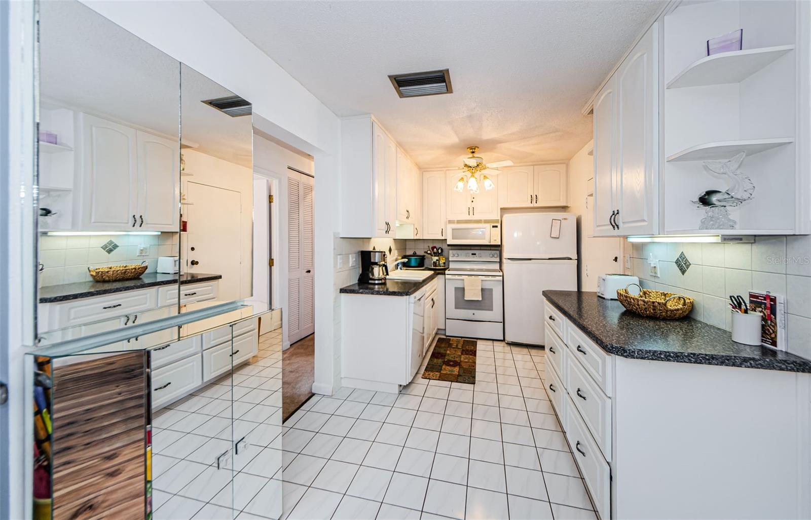 Image 13 of 61 For 2700 Bayshore Boulevard 3309