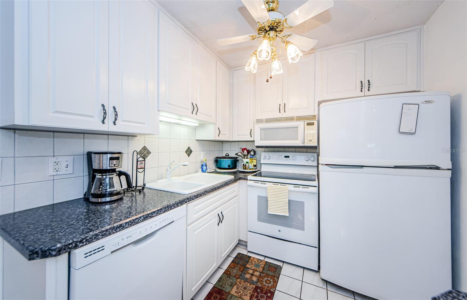 Image 16 of 61 For 2700 Bayshore Boulevard 3309