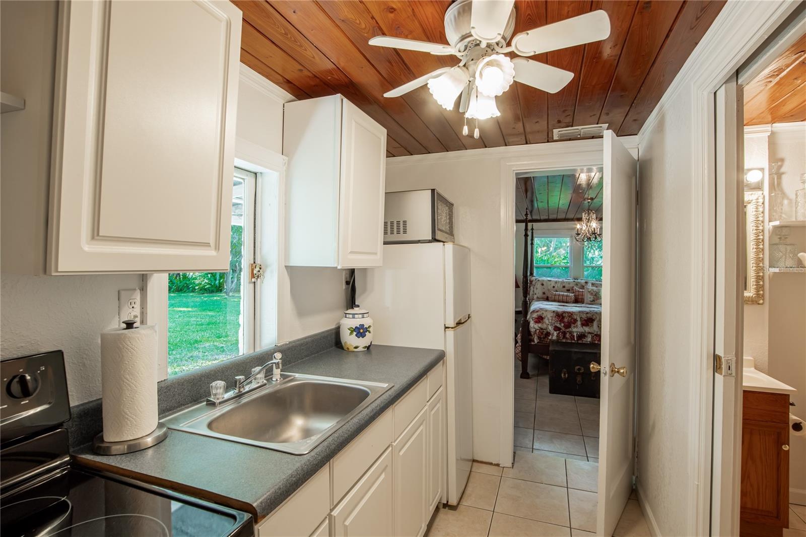 Image 42 of 49 For 37439 Meridian Avenue