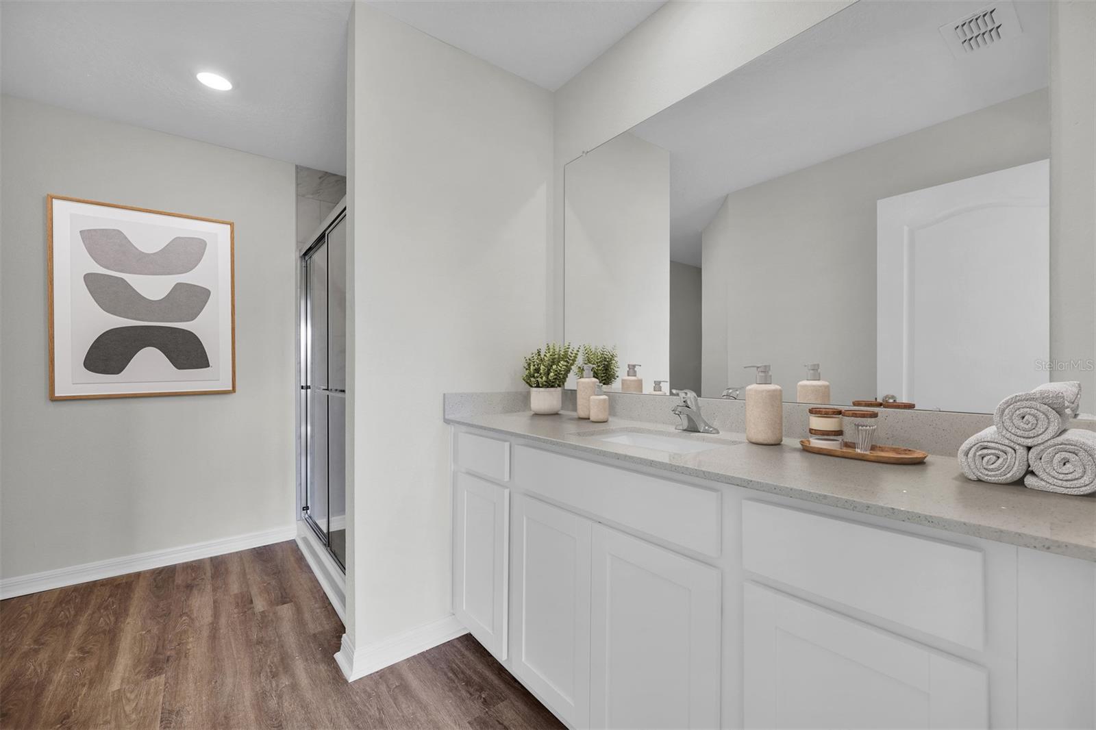 Image 13 of 15 For 13 Prince Anthony Lane