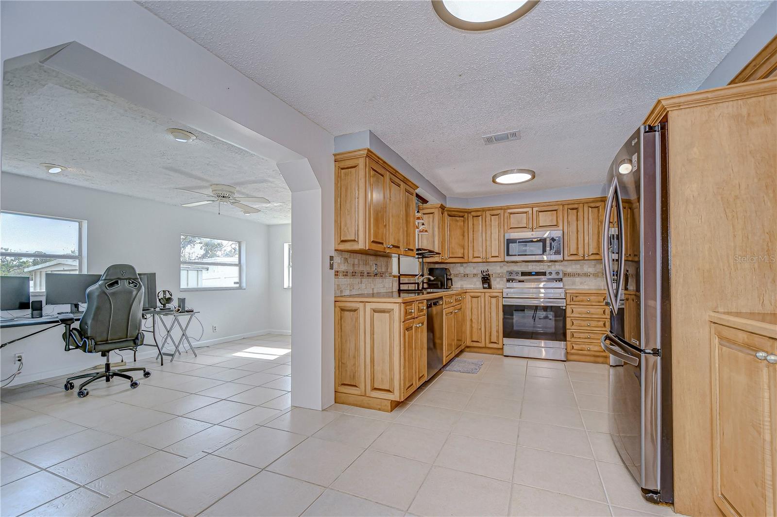 Image 11 of 46 For 14723 54th Way N