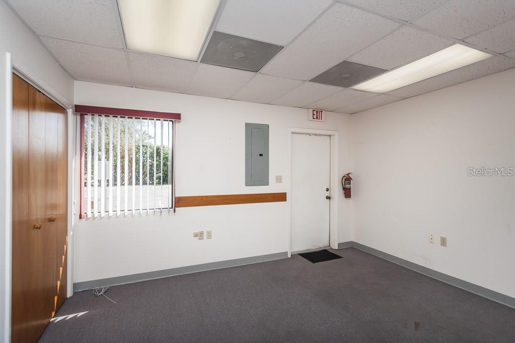 Image 17 of 29 For 7422 Community Court