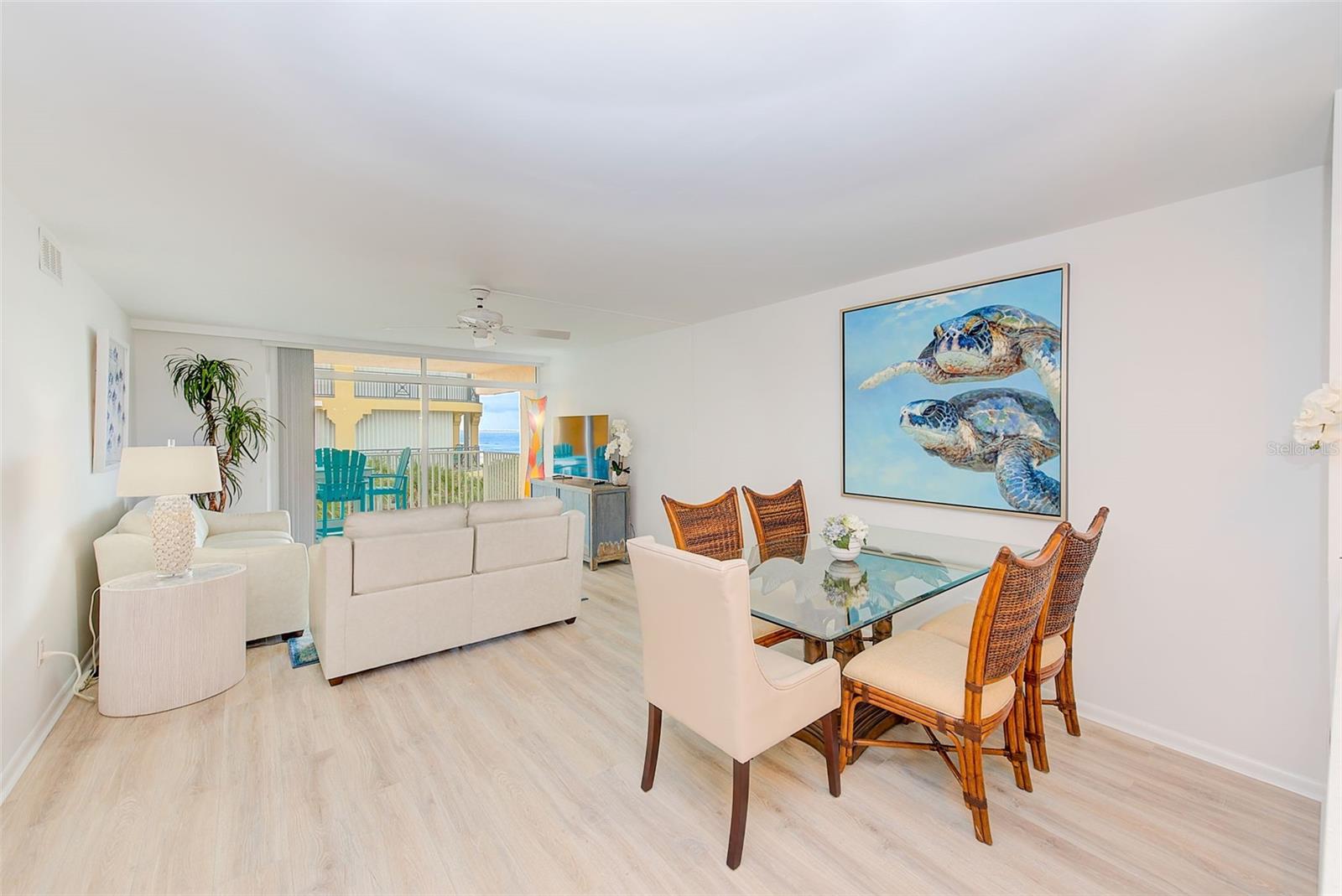 Image 9 of 46 For 16308 Gulf Boulevard 303