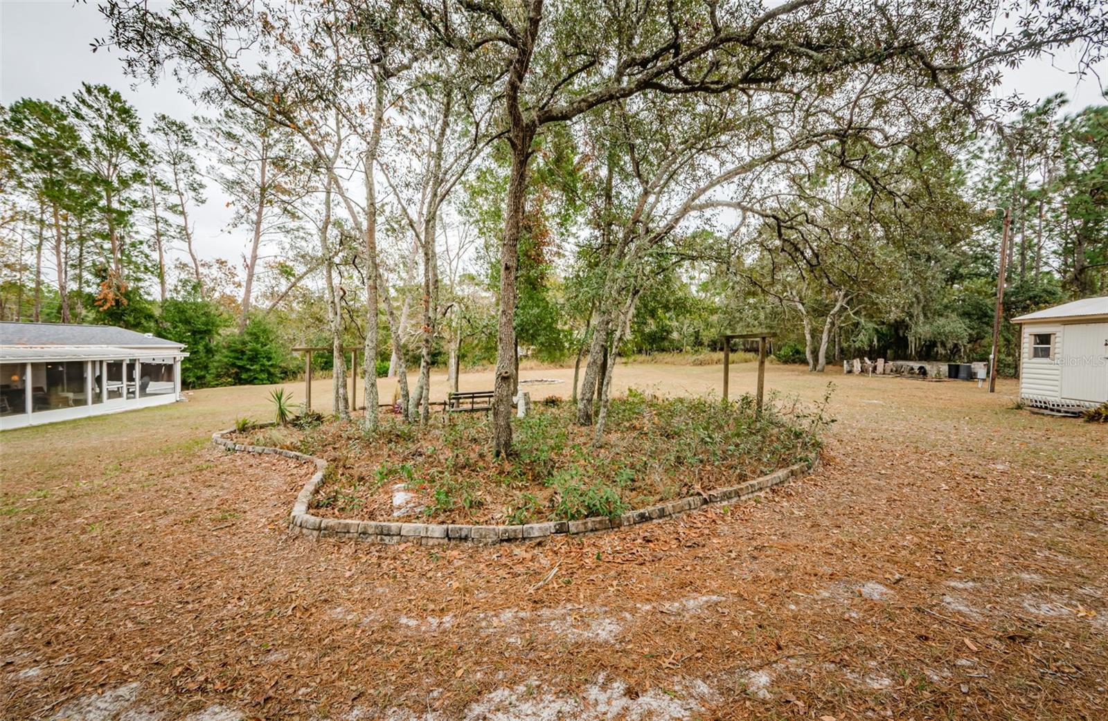 Listing photo id 22 for 14258 Highgrove Road