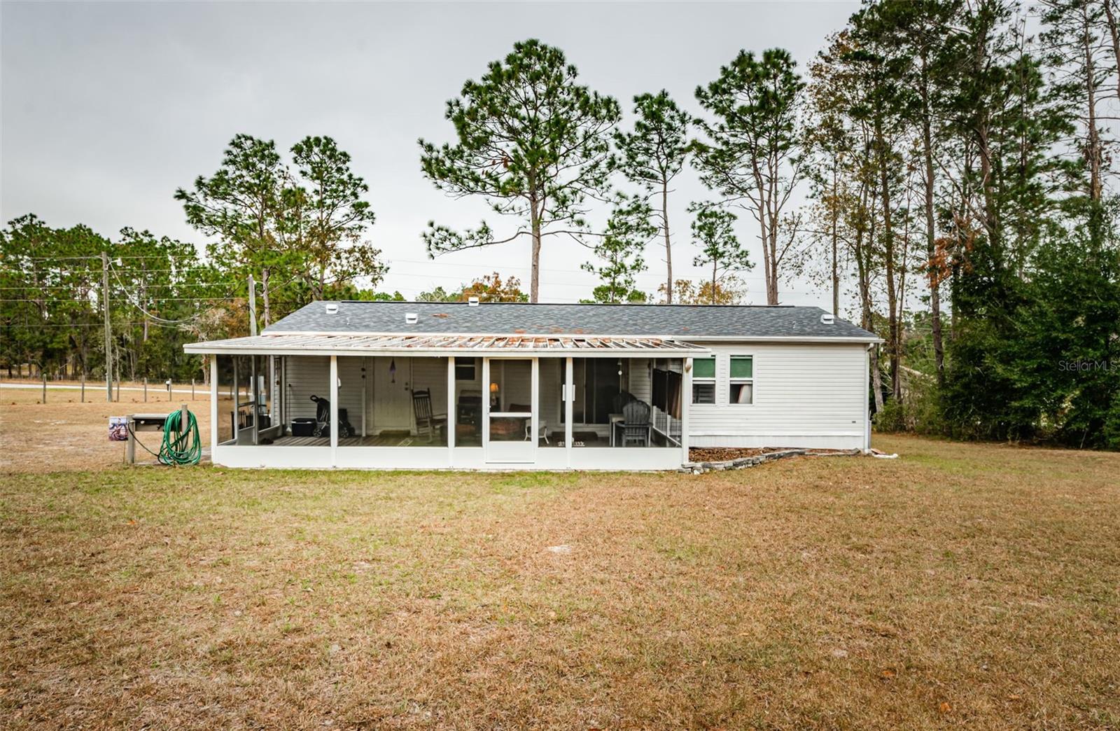 Listing photo id 24 for 14258 Highgrove Road