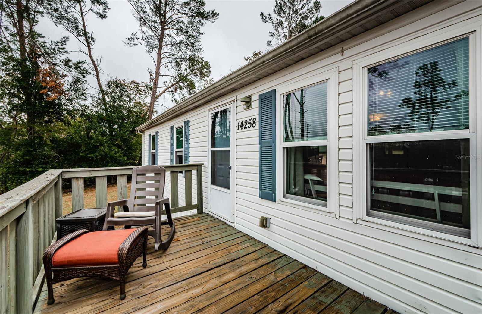 Listing photo id 1 for 14258 Highgrove Road