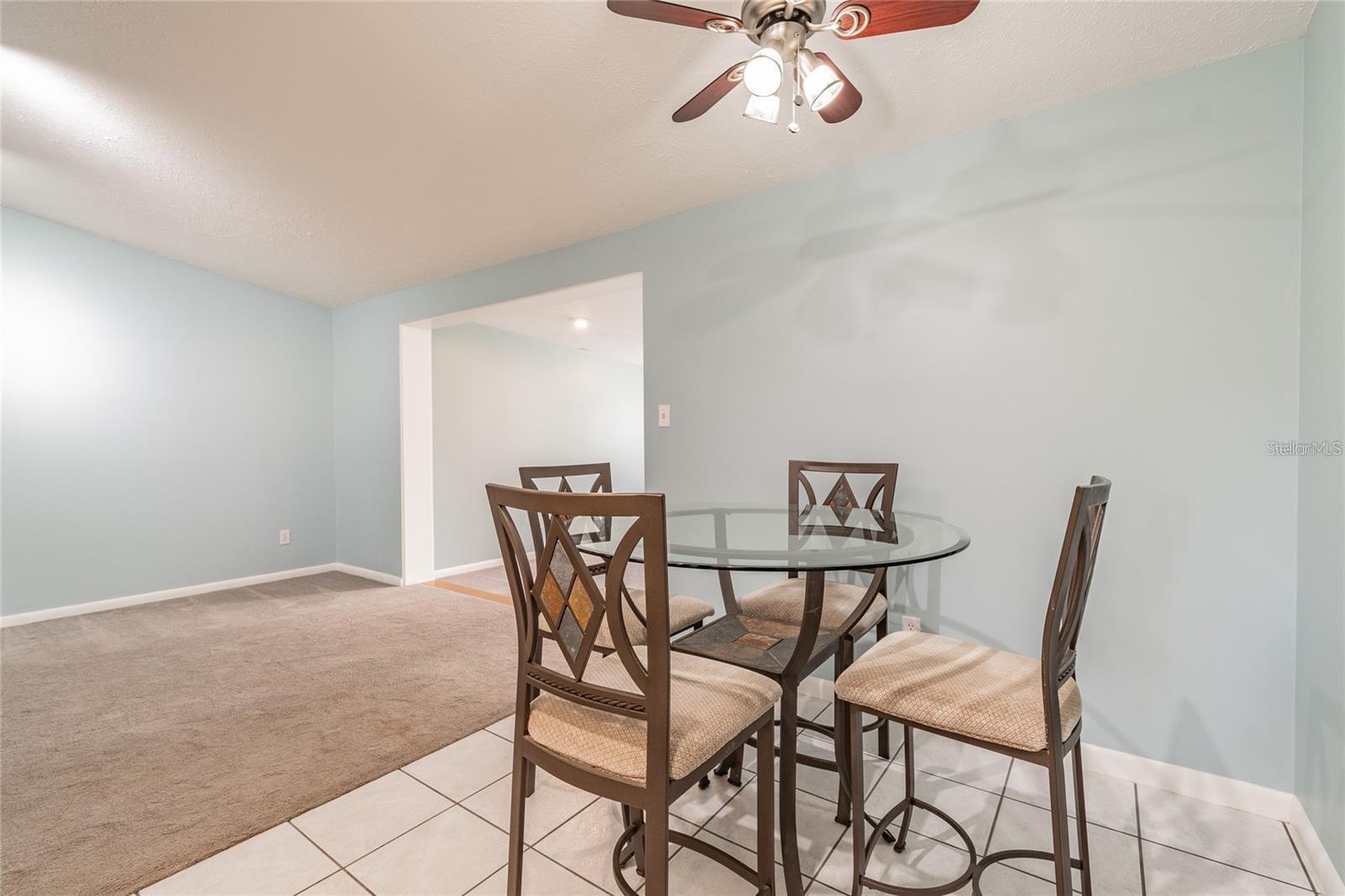 Listing photo id 11 for 20735 Gardenia Drive