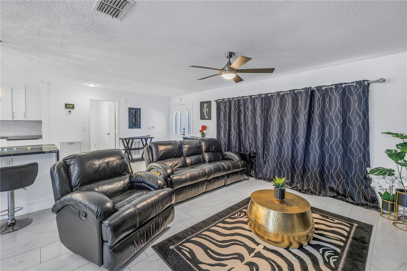 Listing photo id 20 for 11600 Tradewinds Boulevard