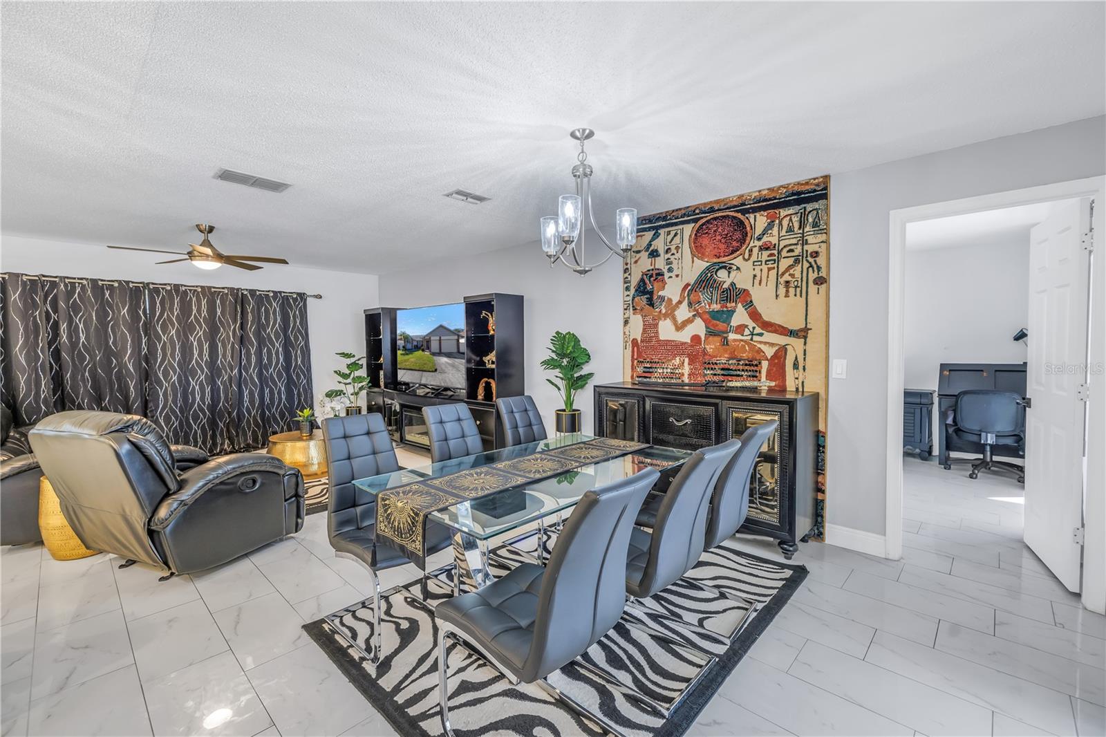 Listing photo id 23 for 11600 Tradewinds Boulevard