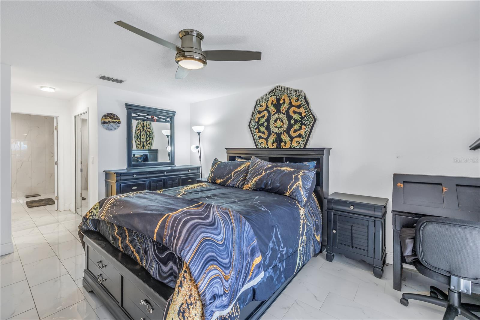 Listing photo id 26 for 11600 Tradewinds Boulevard