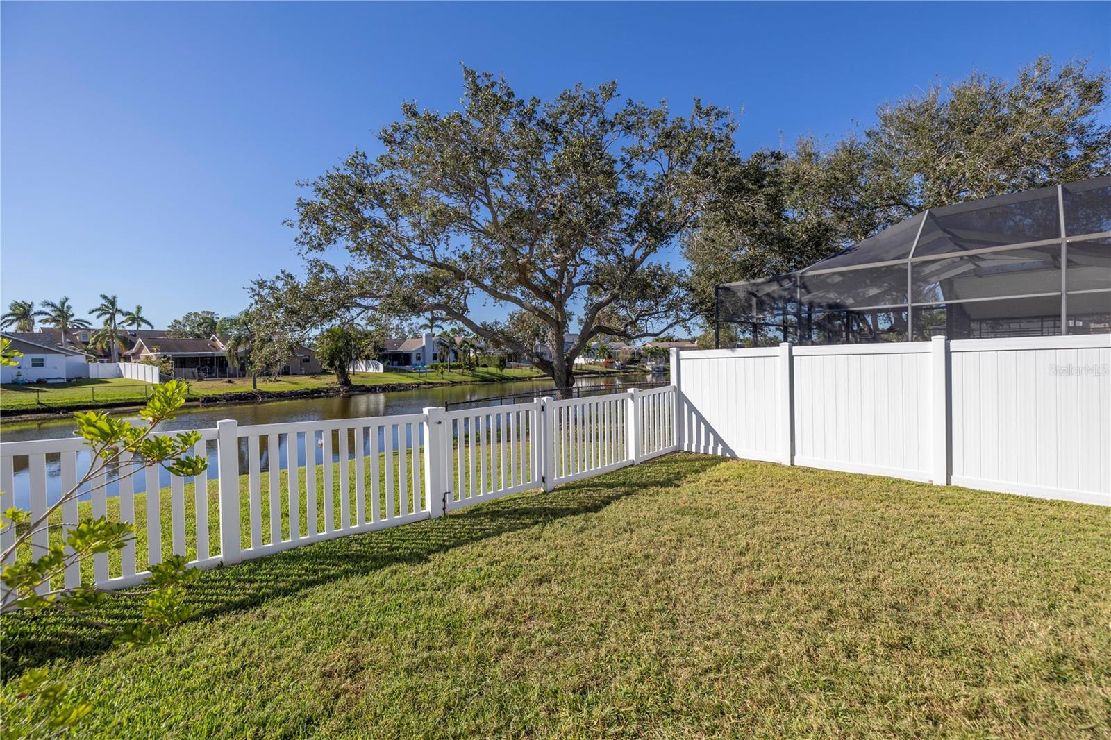 Listing photo id 38 for 11600 Tradewinds Boulevard