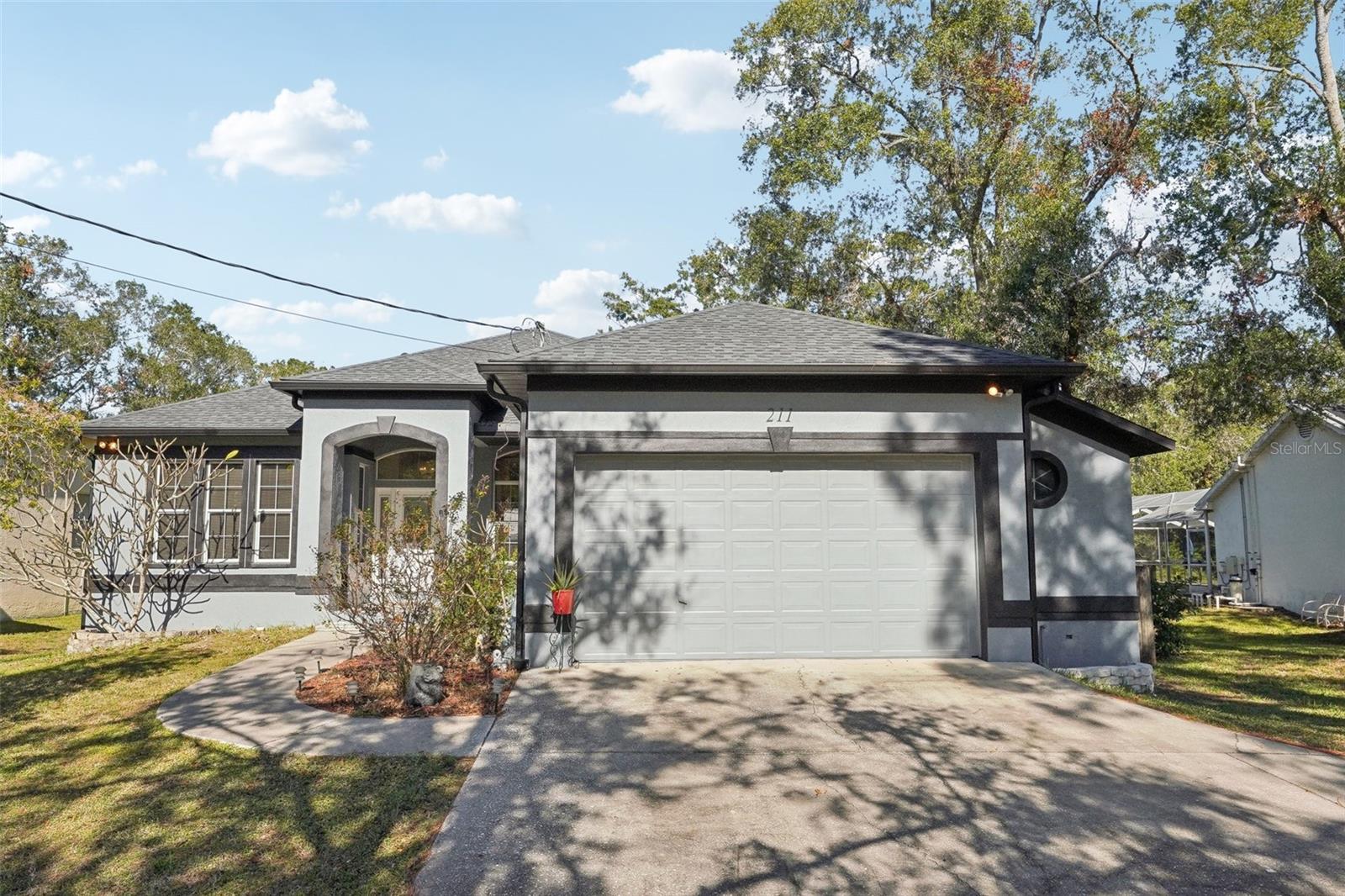 Details for 211 Arlington Avenue E, OLDSMAR, FL 34677