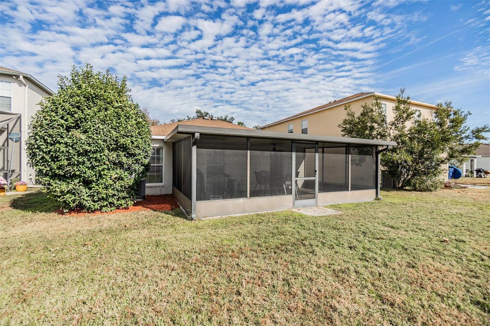 Listing photo id 23 for 19804 Timberbluff Drive