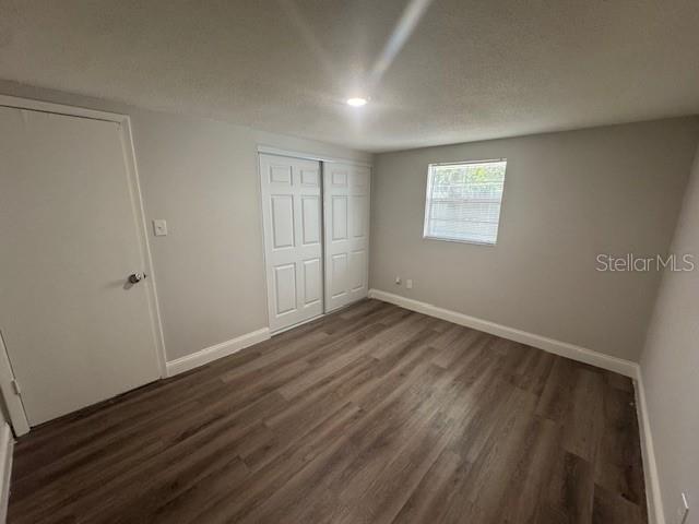 Listing photo id 8 for 5314 Oakwood Court 25