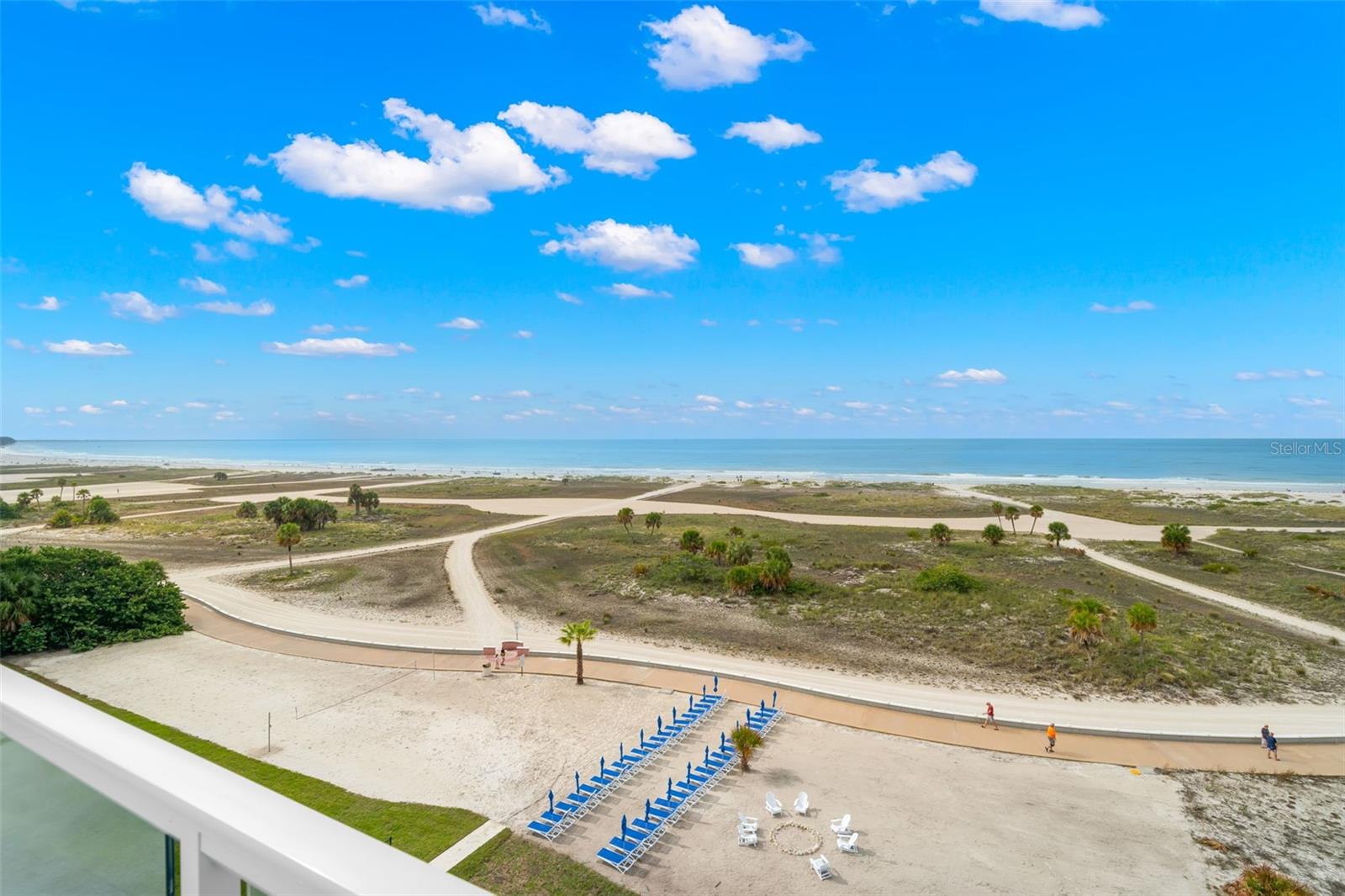 Listing photo id 9 for 11500 Gulf Boulevard 304