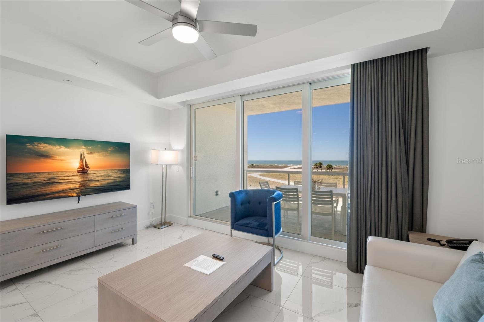 Listing photo id 10 for 11500 Gulf Boulevard 304