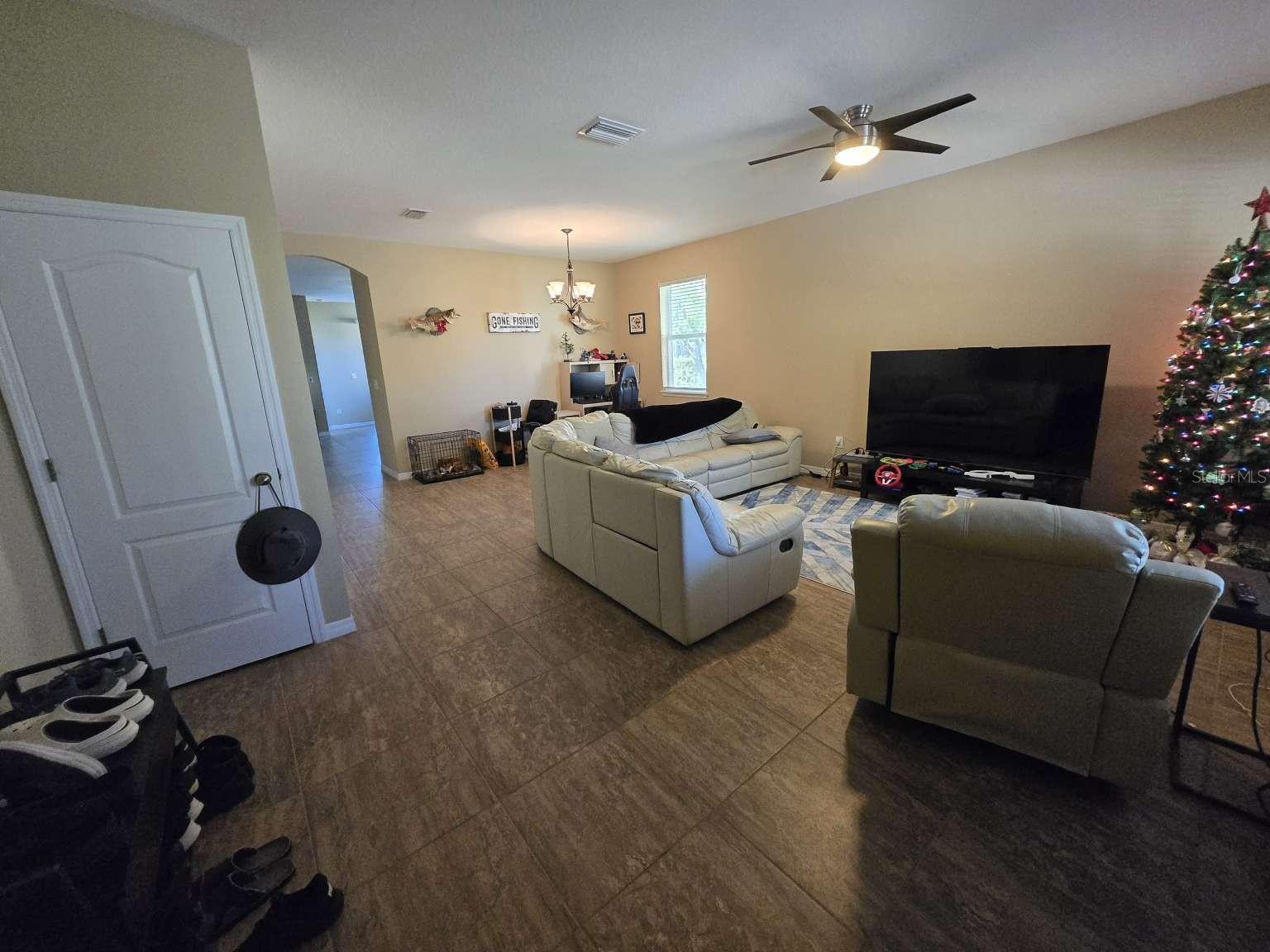 Image 4 of 24 For 8451 Karpeal Drive