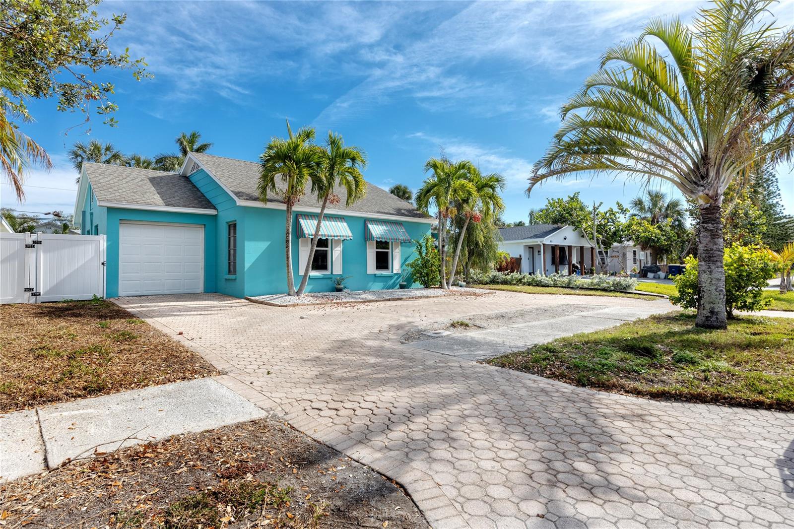Image 2 of 49 For 815 Lantana Avenue