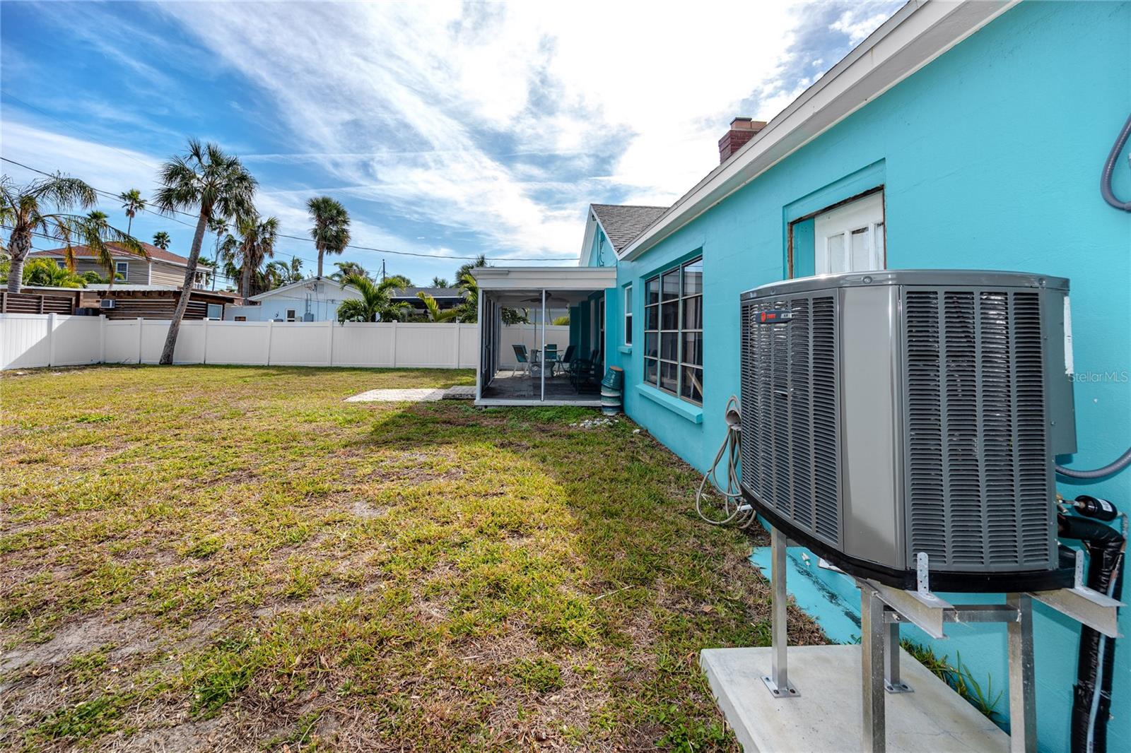 Image 45 of 49 For 815 Lantana Avenue