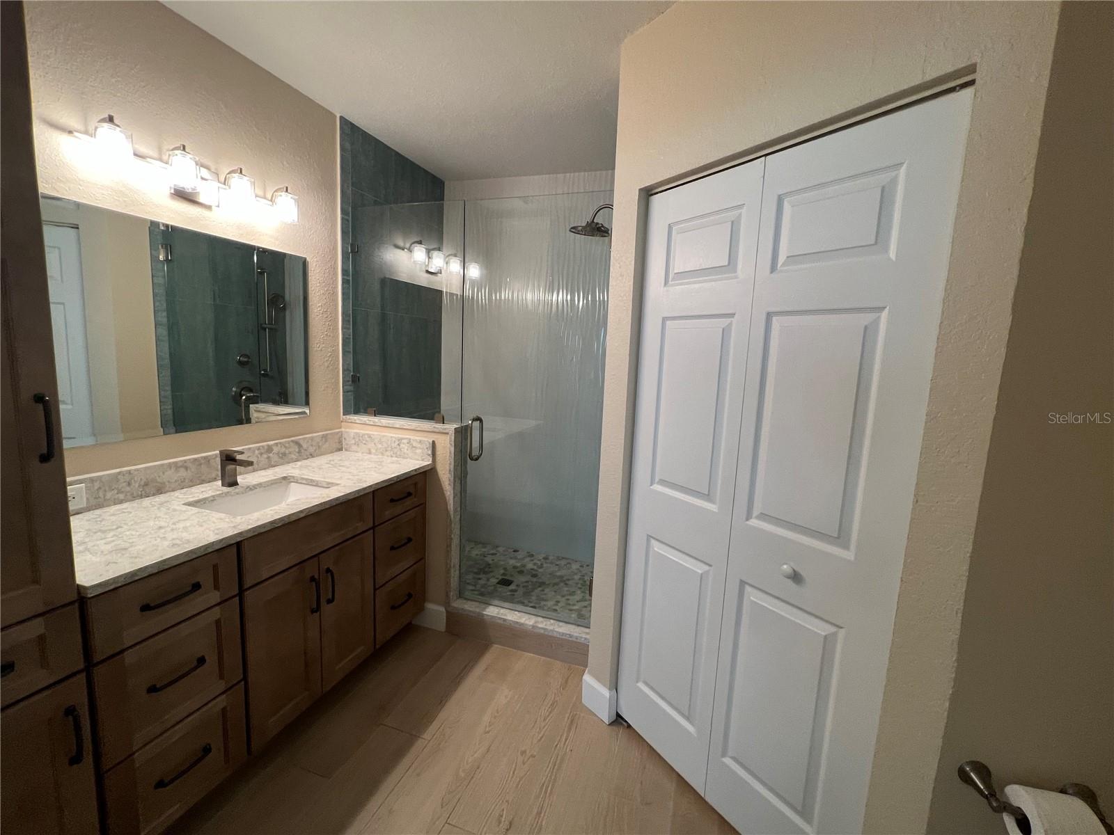 Listing photo id 20 for 3638 Trafalgar Way 102