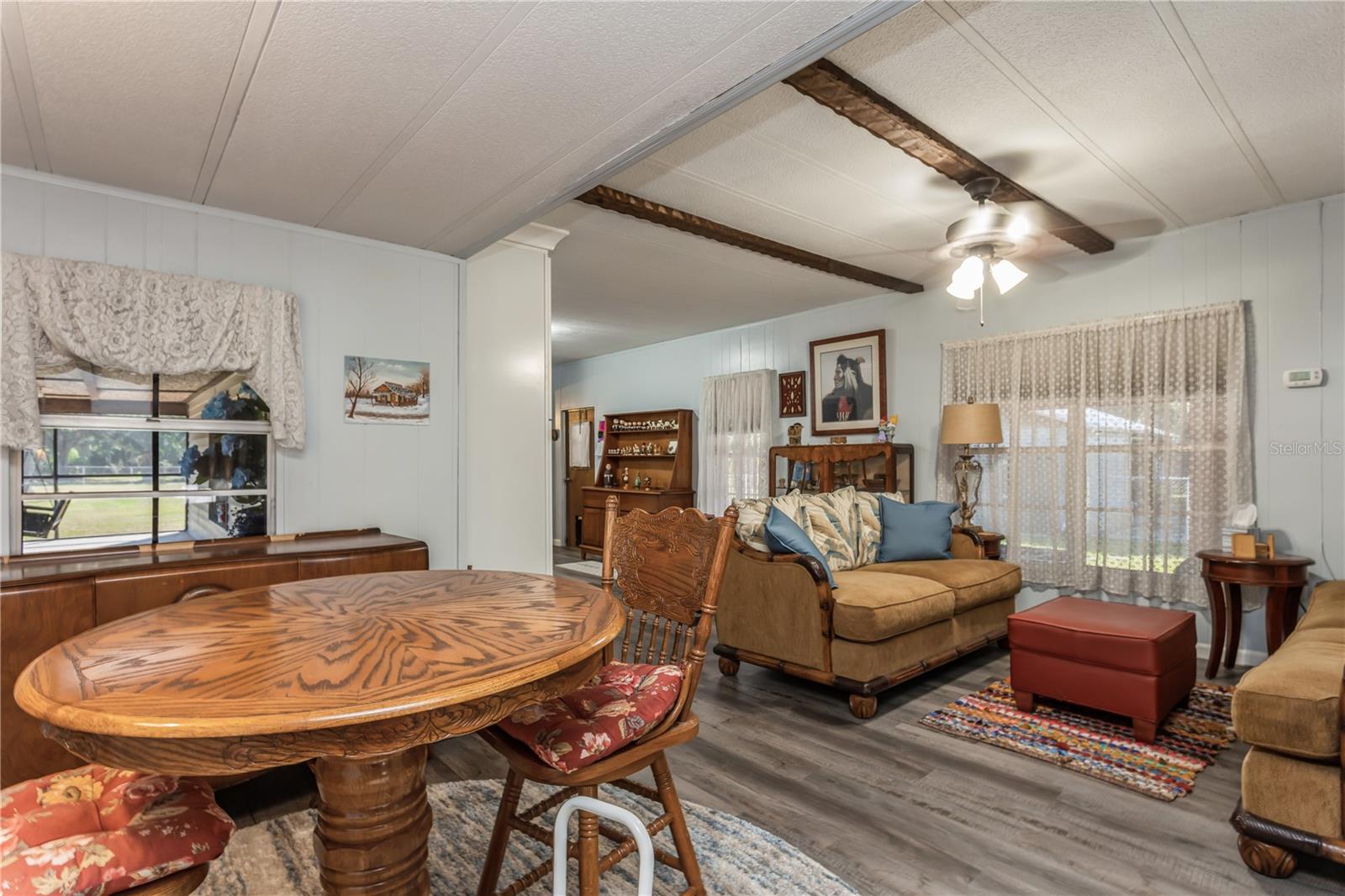 Listing photo id 9 for 8705 Mary Ivy Drive