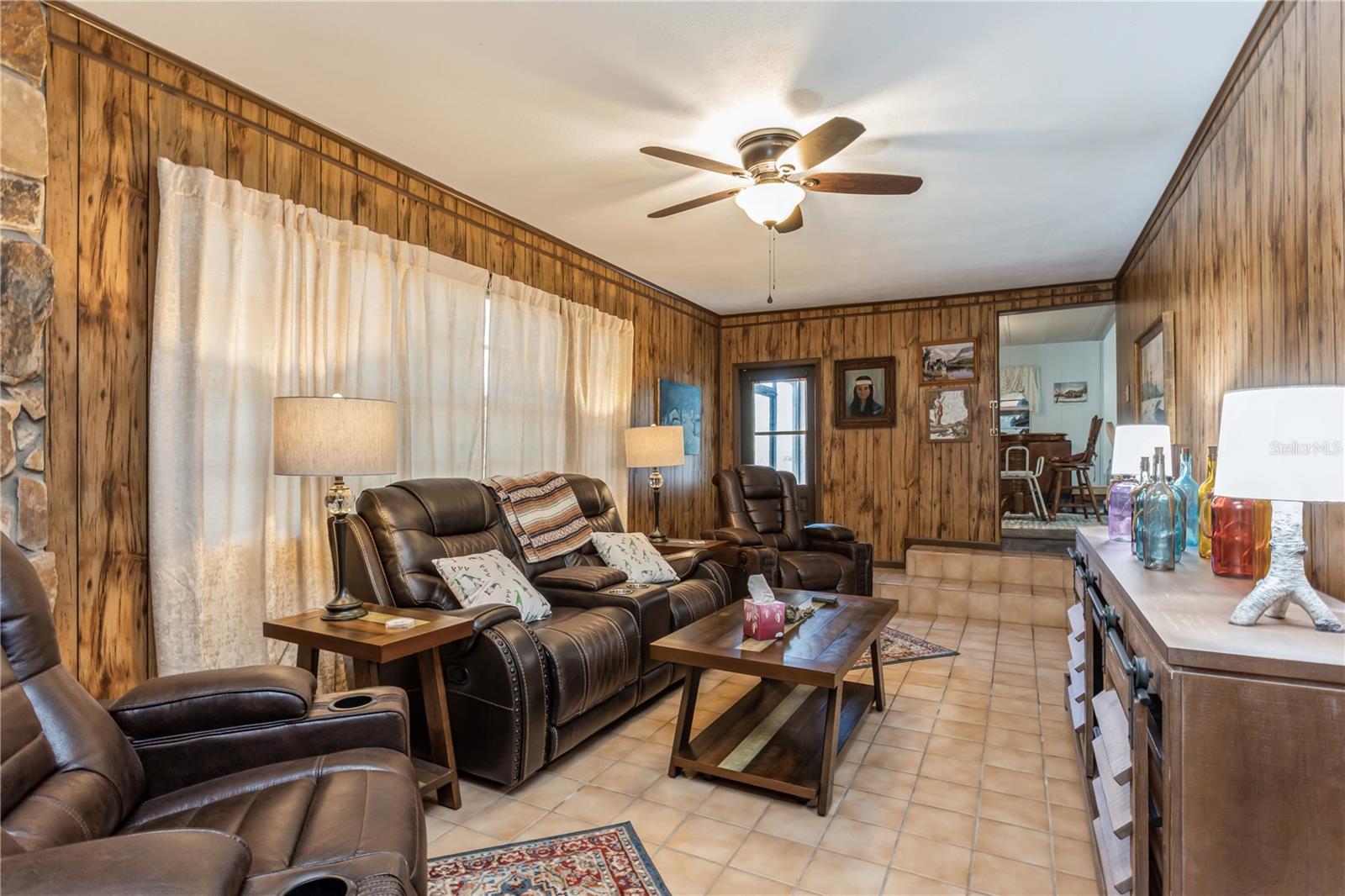 Listing photo id 22 for 8705 Mary Ivy Drive