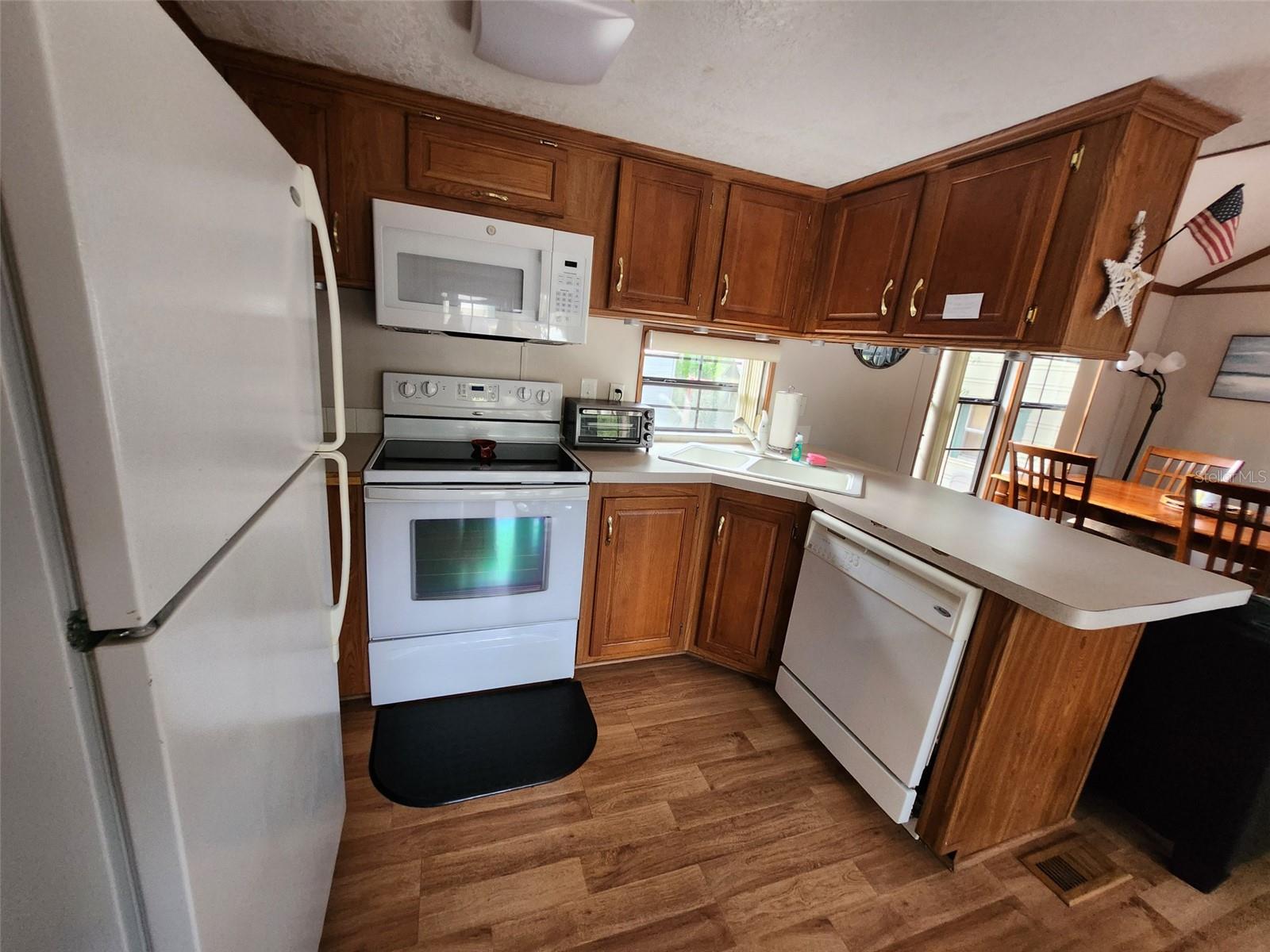 Image 14 of 31 For 25232 142nd Street