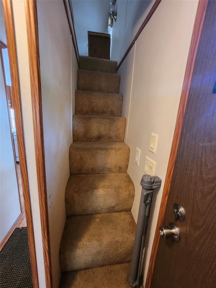 Image 17 of 31 For 25232 142nd Street