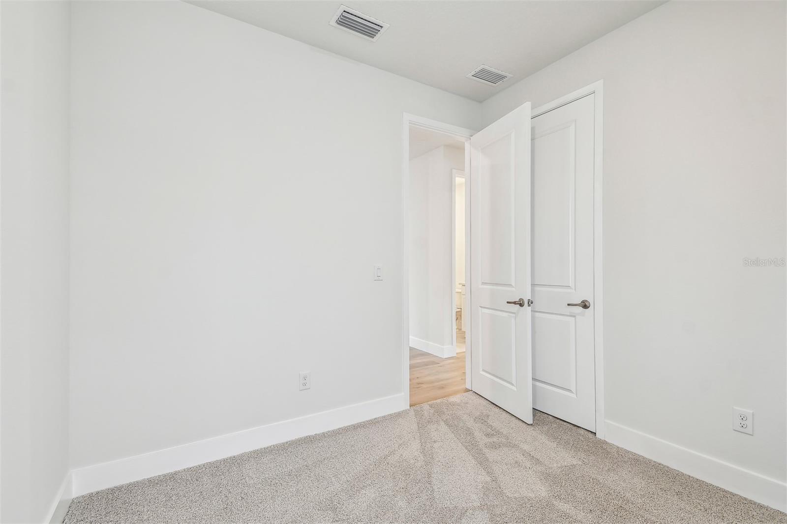 Image 33 of 50 For 633 Allora Avenue