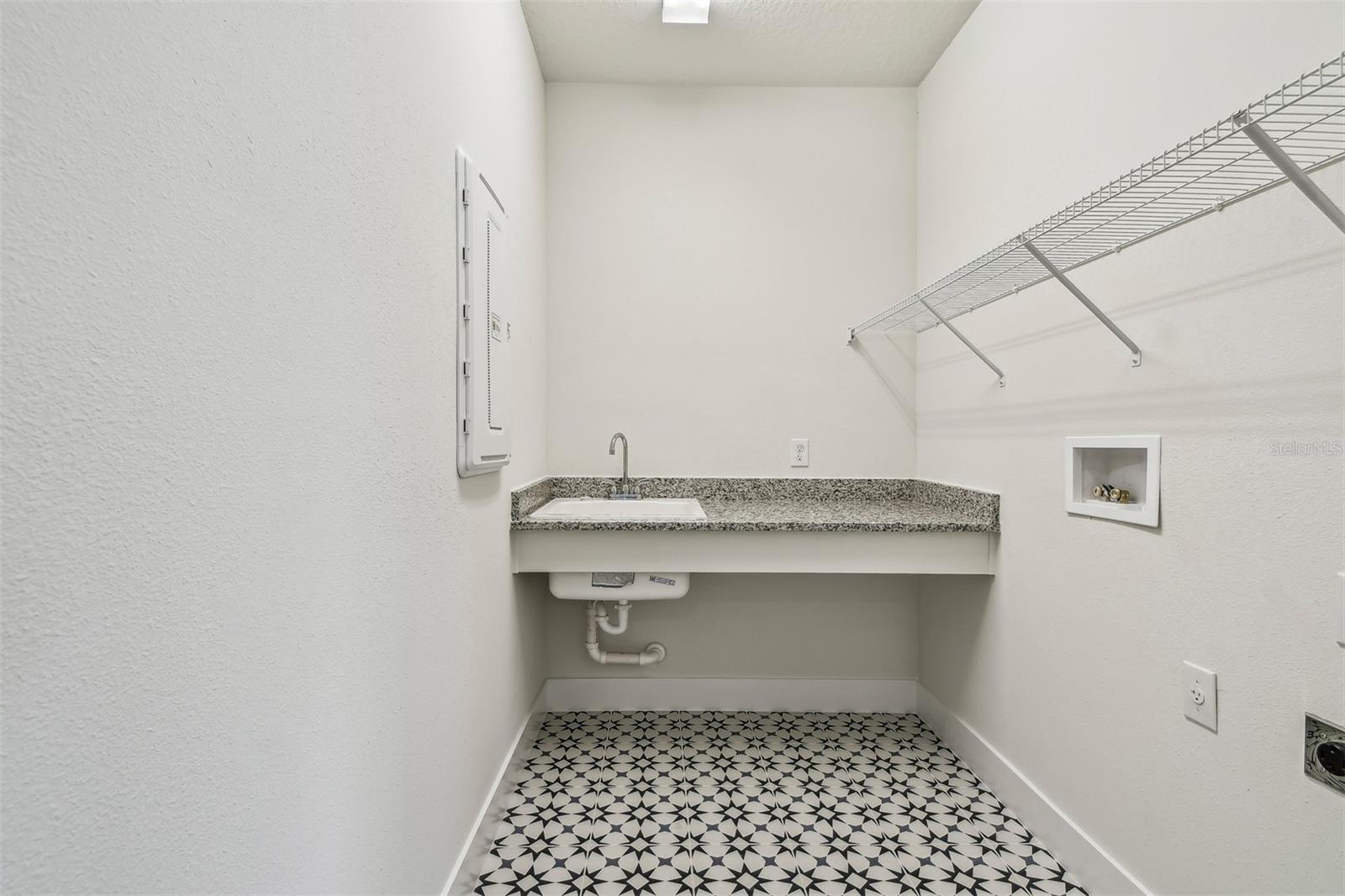 Image 38 of 50 For 633 Allora Avenue