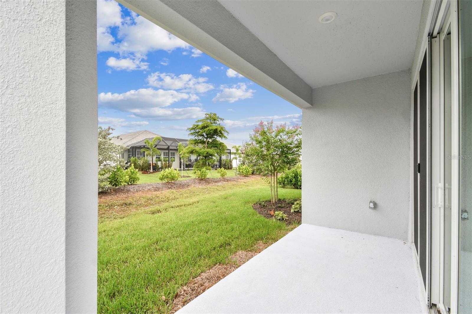 Image 39 of 50 For 633 Allora Avenue