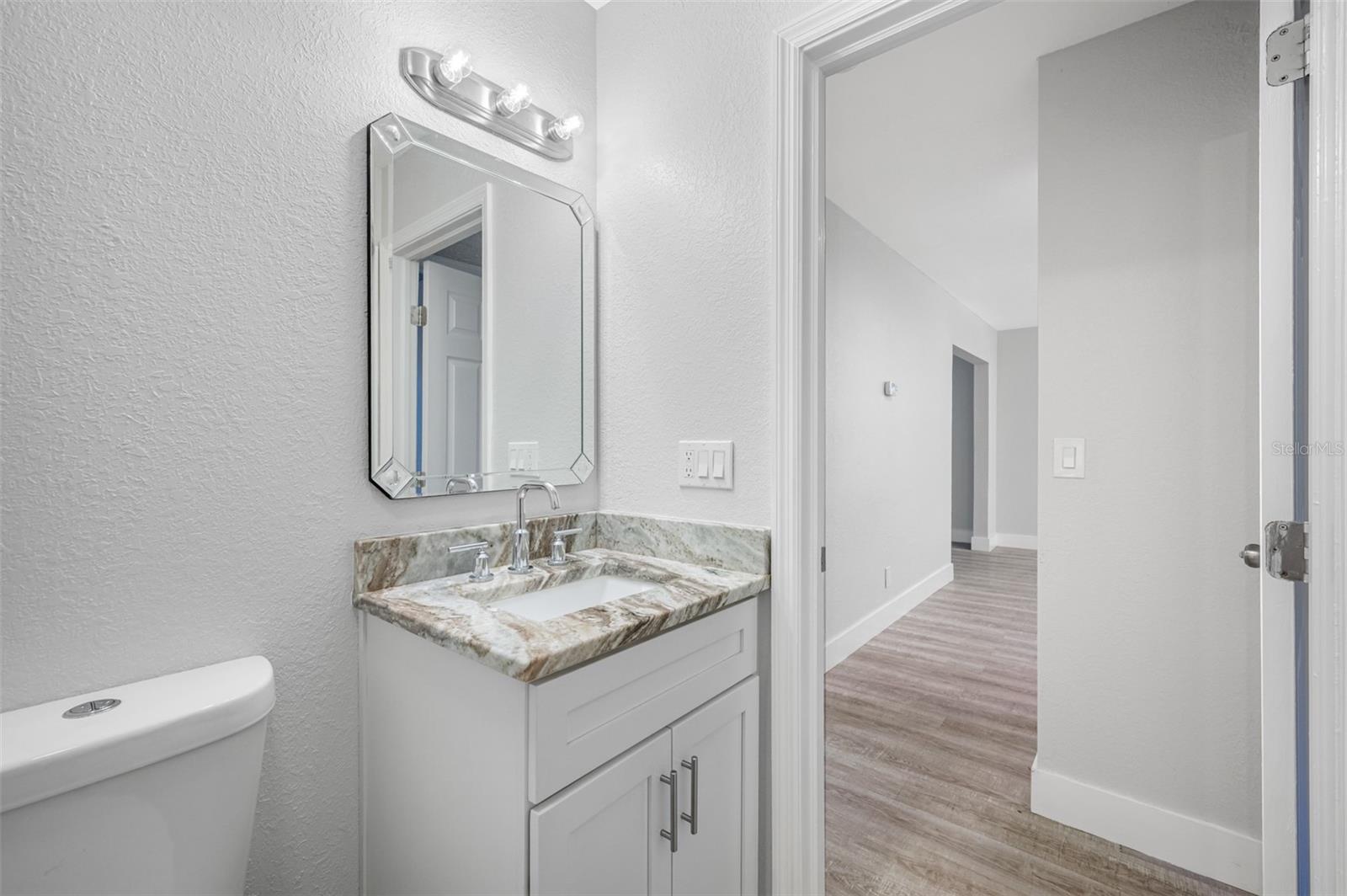 Image 11 of 15 For 670 16th Avenue S