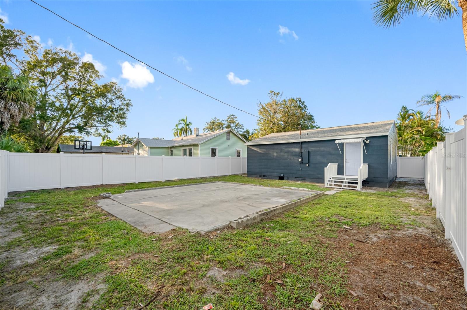Image 15 of 15 For 670 16th Avenue S